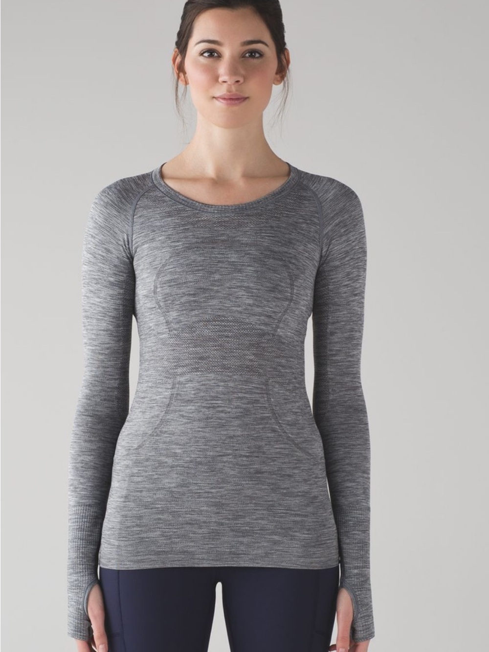 Lululemon Women's Swiftly Tech Long Sleeve Crew Neck Top Size 4 Athletic Running